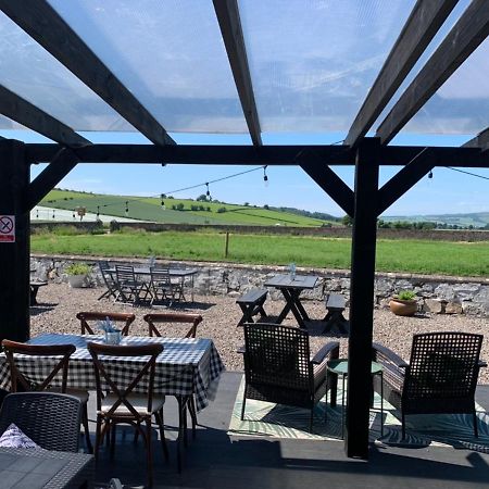 Pitlessie Inn And Pantry Cupar Exteriér fotografie